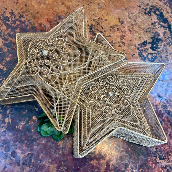 FIRM!  Pier I Star Nesting Baskets (Set of 2) - Picture 3 of 9